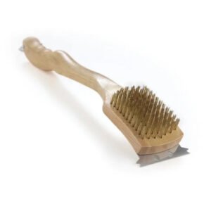 Cepillo con manillar de madera